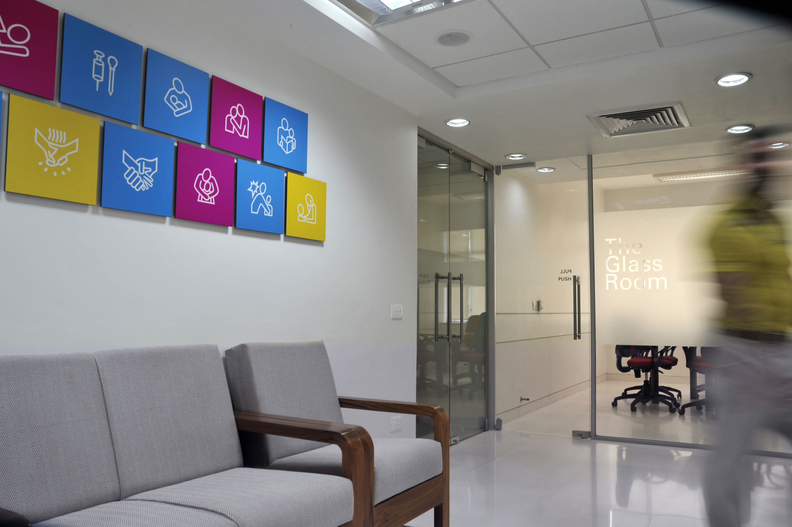 lopez-design-unicef-india-head-quarters-environmental-graphics